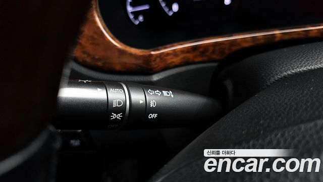 Hyundai Equus 2010 — photo 31