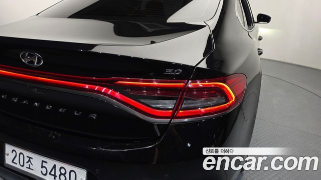 Hyundai Grandeur 2017 — photo 9