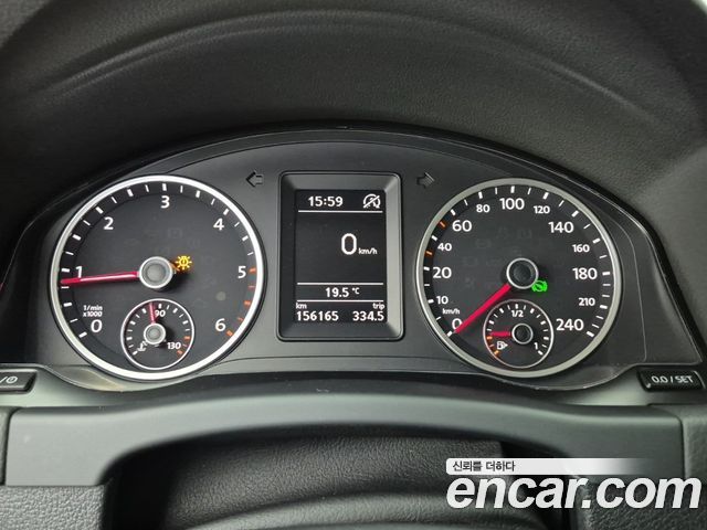 Volkswagen Tiguan 2014 — photo 8