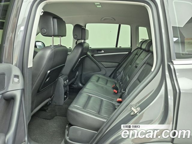 Volkswagen Tiguan 2014 — photo 12