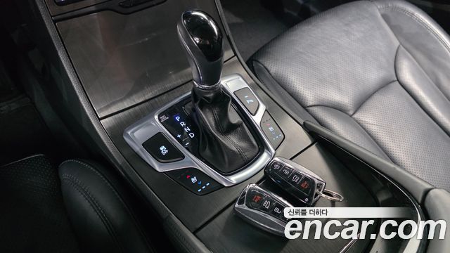 Hyundai Grandeur 2015 — photo 9