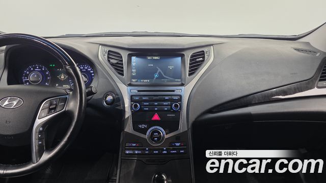 Hyundai Grandeur 2015 — photo 17