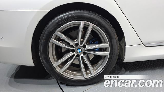 BMW 7-Series 2019 — photo 5
