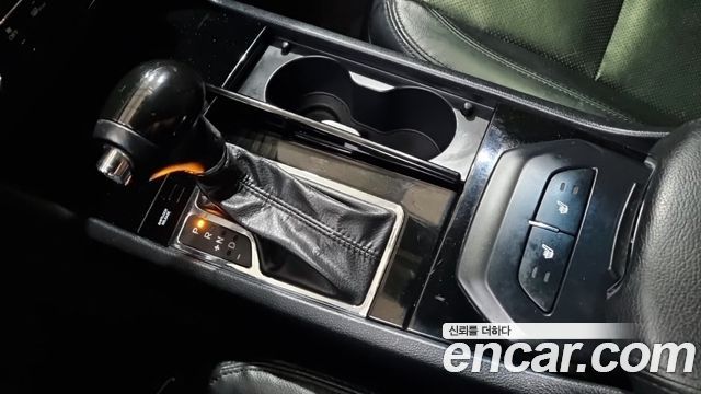 Kia K7 2011 — photo 9