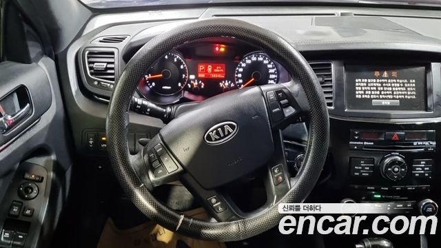 Kia K7 2011 — photo 13