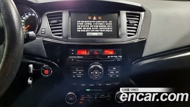 Kia K7 2011 — photo 14