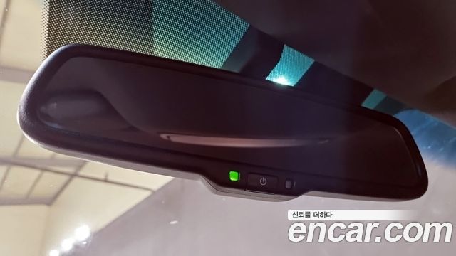 Kia K7 2011 — photo 16