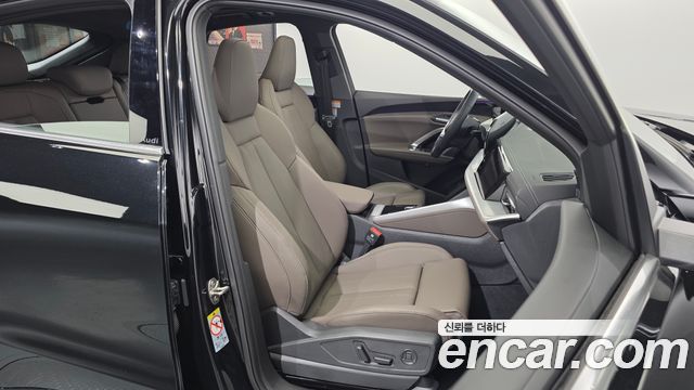 Audi Q5 2025 — photo 12