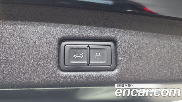 Audi Q5 2025 — photo 18