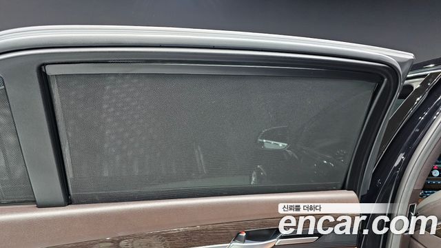Genesis G90 2021 — photo 37