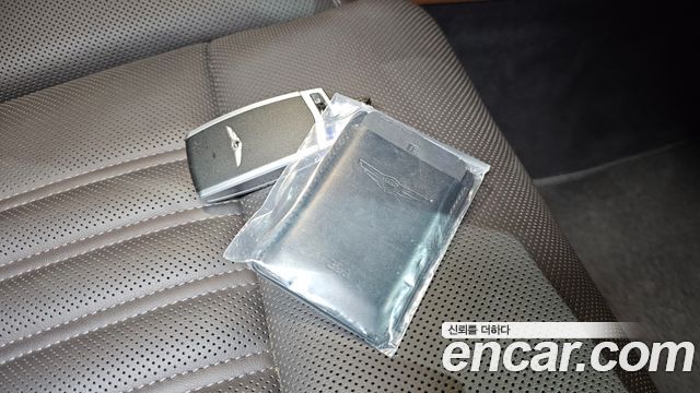 Genesis G90 2021 — photo 39