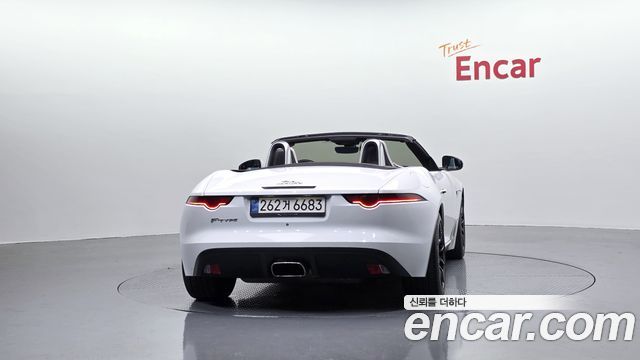 Jaguar F-TYPE 2019 — photo 4