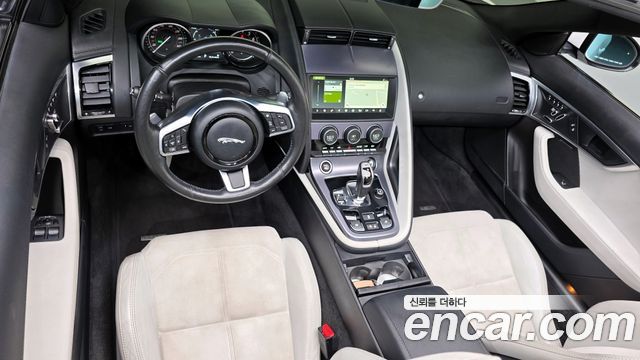 Jaguar F-TYPE 2019 — photo 10