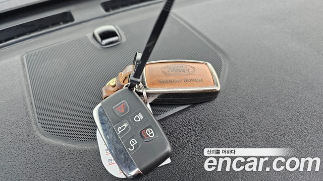 Land Rover Discovery Sport 2018 — photo 30