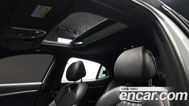 Genesis G70 2018 — photo 18