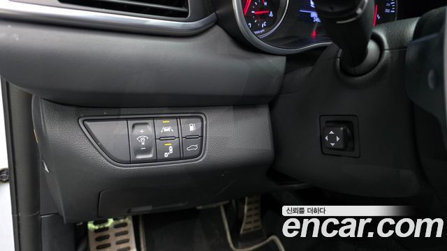 Genesis G70 2018 — photo 19