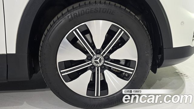 Mercedes-Benz EQB 2024 — photo 5
