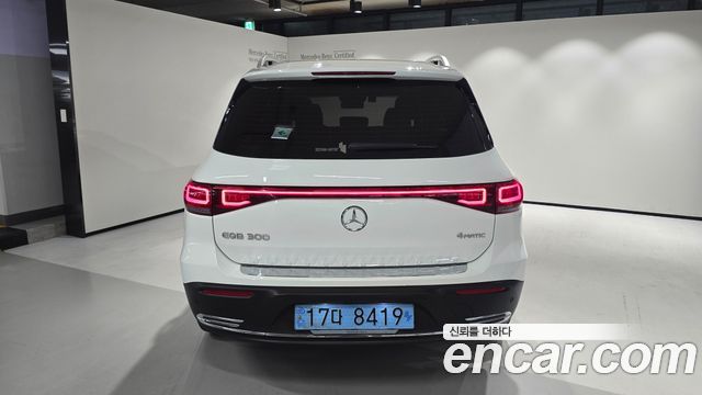 Mercedes-Benz EQB 2024 — photo 7