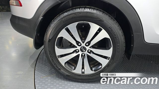 Kia Sportage 2011 — photo 5