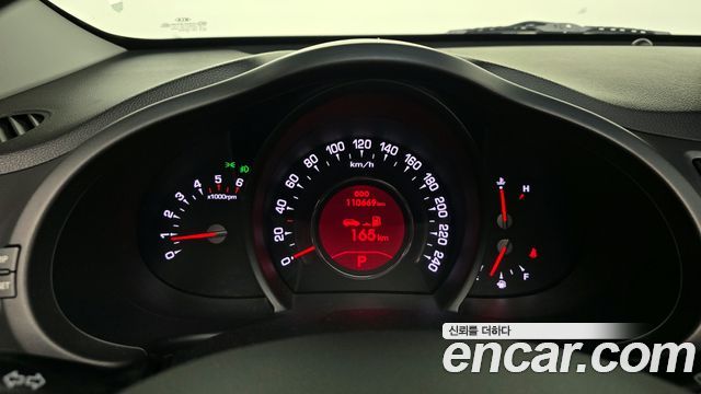 Kia Sportage 2011 — photo 11