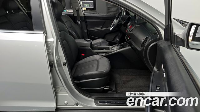 Kia Sportage 2011 — photo 17