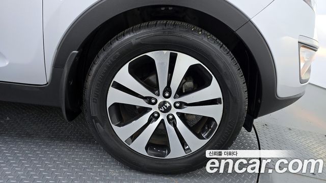 Kia Sportage 2011 — photo 7