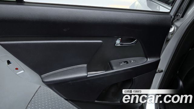 Kia Sportage 2011 — photo 15