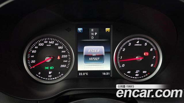 Mercedes-Benz C-Class 2017 — photo 10