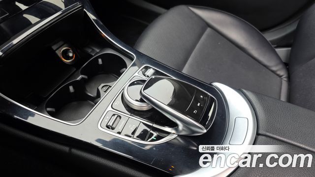 Mercedes-Benz C-Class 2017 — photo 11