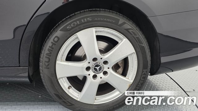 Mercedes-Benz C-Class 2017 — photo 6