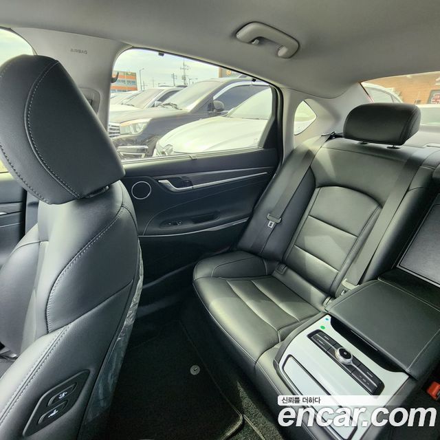 Hyundai Grandeur 2018 — photo 18