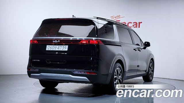 Kia Canival 2022 — photo 2