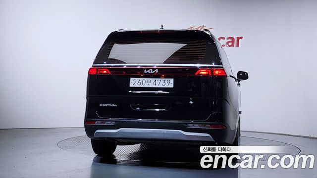 Kia Canival 2022 — photo 4