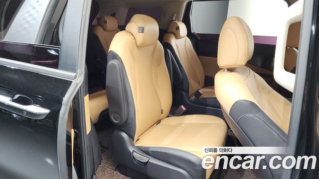 Kia Canival 2022 — photo 17