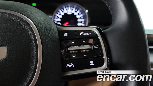 Kia Canival 2022 — photo 22