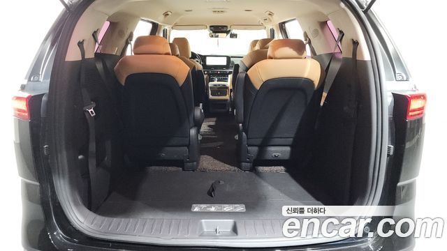 Kia Canival 2022 — photo 24
