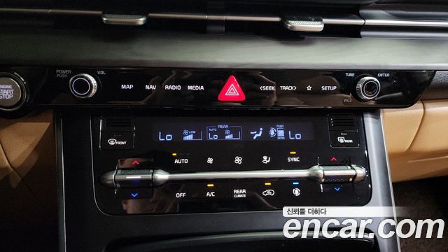 Kia Canival 2022 — photo 32