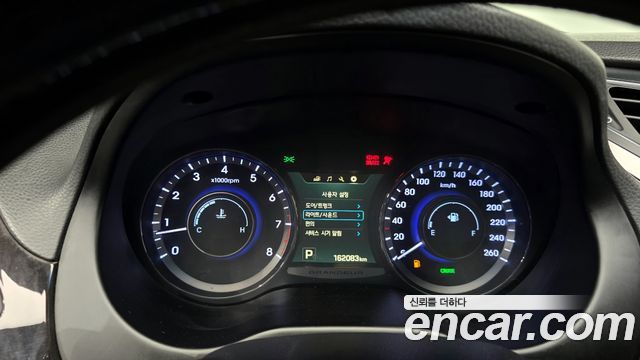 Hyundai Grandeur 2015 — photo 11