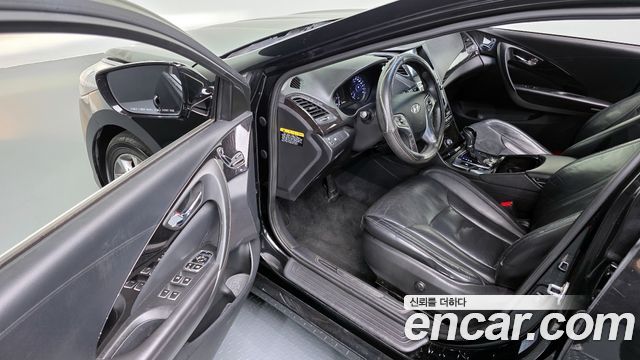 Hyundai Grandeur 2015 — photo 13