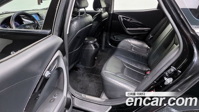 Hyundai Grandeur 2015 — photo 18