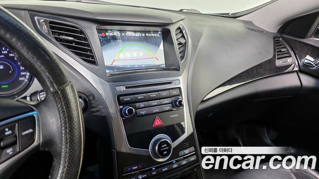 Hyundai Grandeur 2015 — photo 22