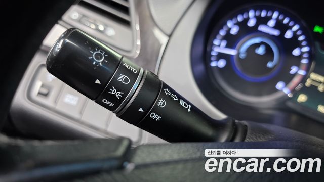 Hyundai Grandeur 2015 — photo 26