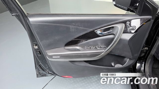 Hyundai Grandeur 2015 — photo 14