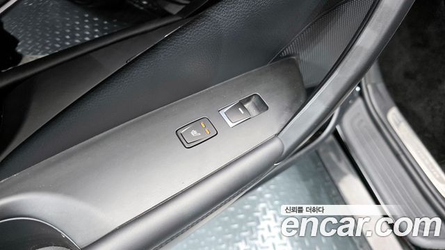 Hyundai Grandeur 2015 — photo 28