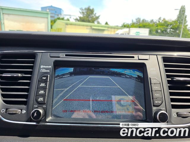 Kia Canival 2016 — photo 11