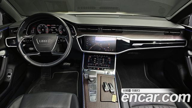 Audi A7 2022 — photo 10