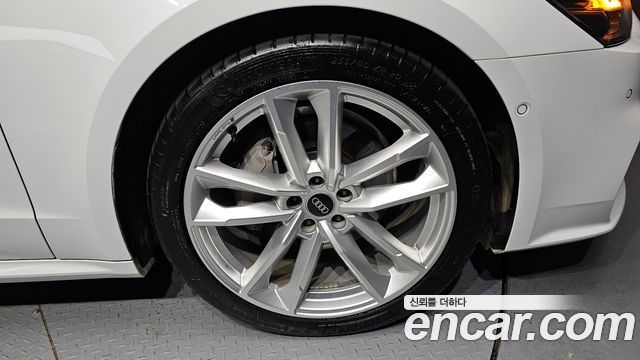 Audi A7 2022 — photo 7