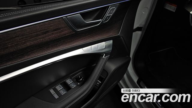 Audi A7 2022 — photo 14