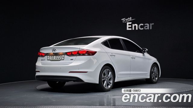 Hyundai AVANTE 2017 — photo 2