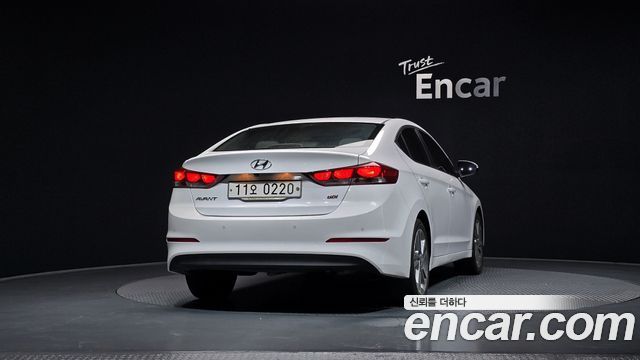 Hyundai AVANTE 2017 — photo 4